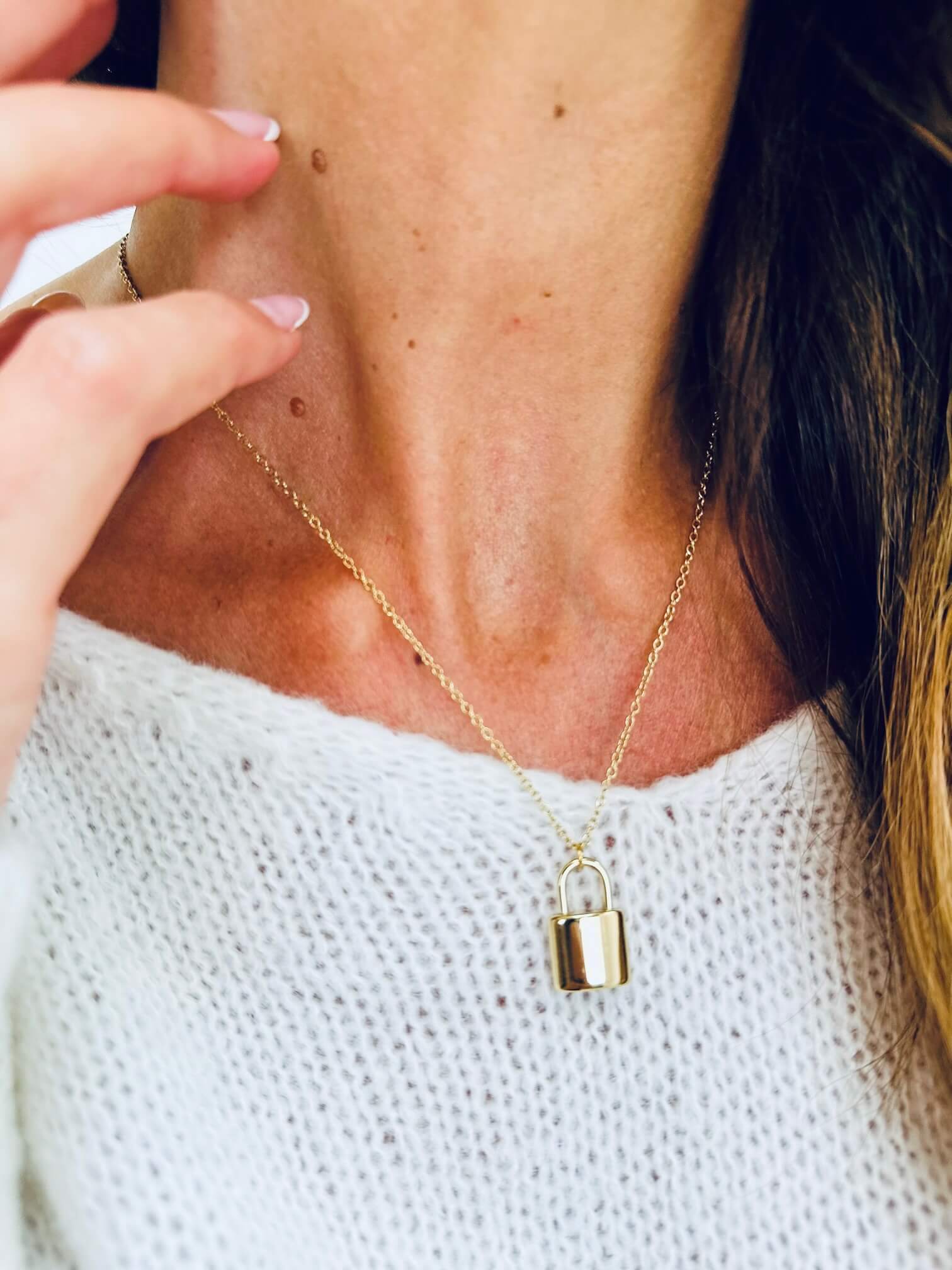 Collier - VICTOIRE