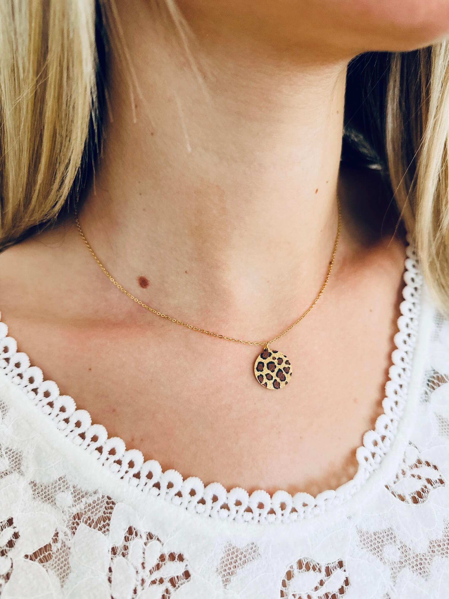 Collier - LEO