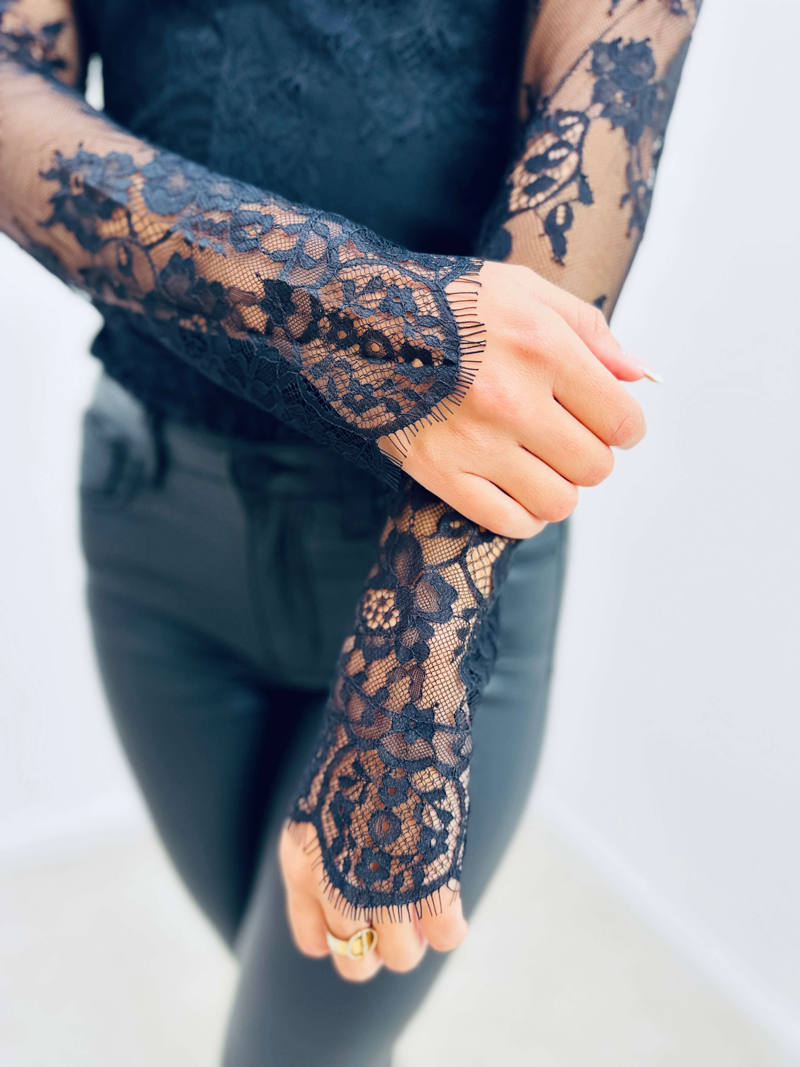 Body - EMILIE