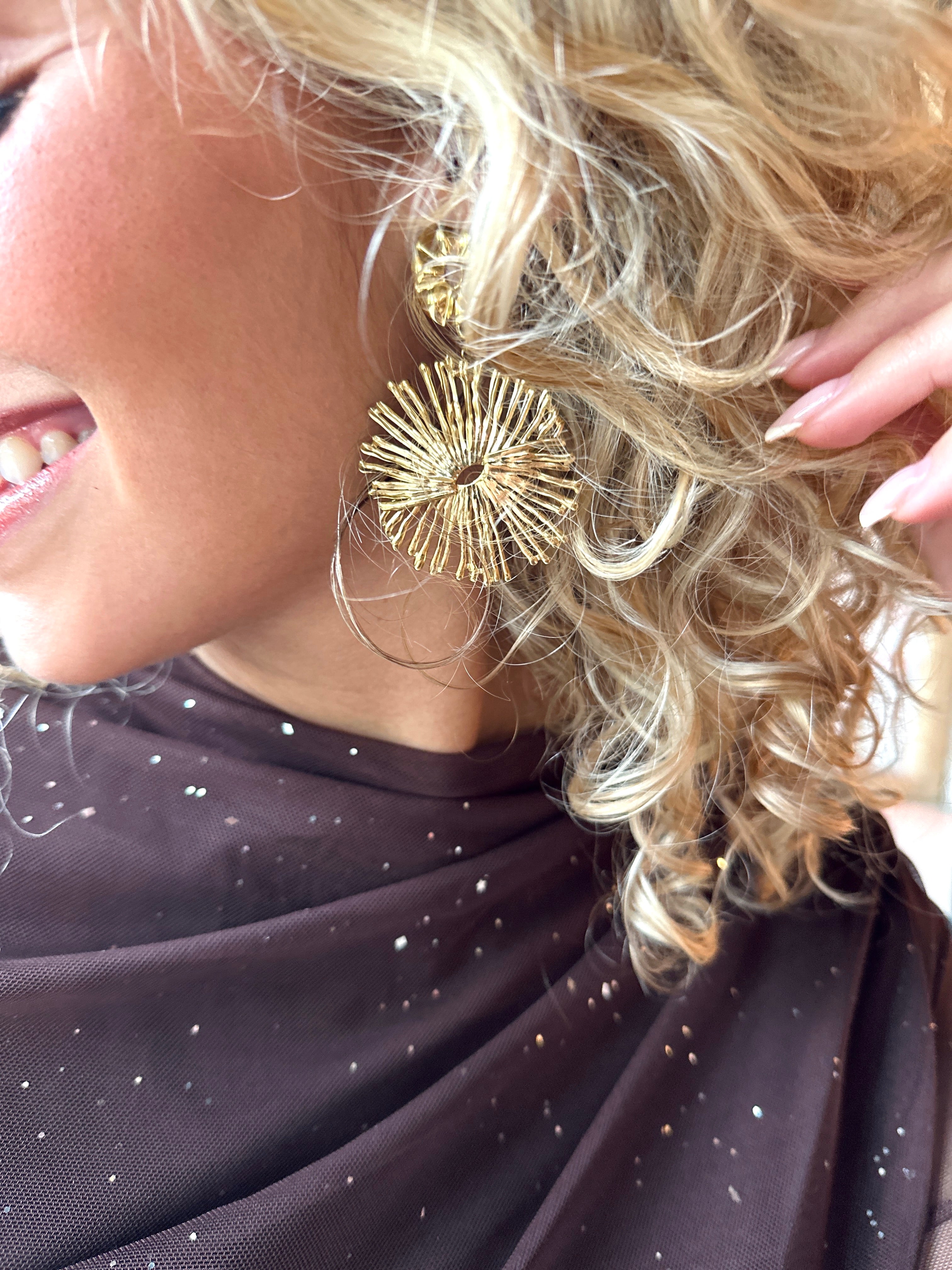 Pendientes dorados - LOLA