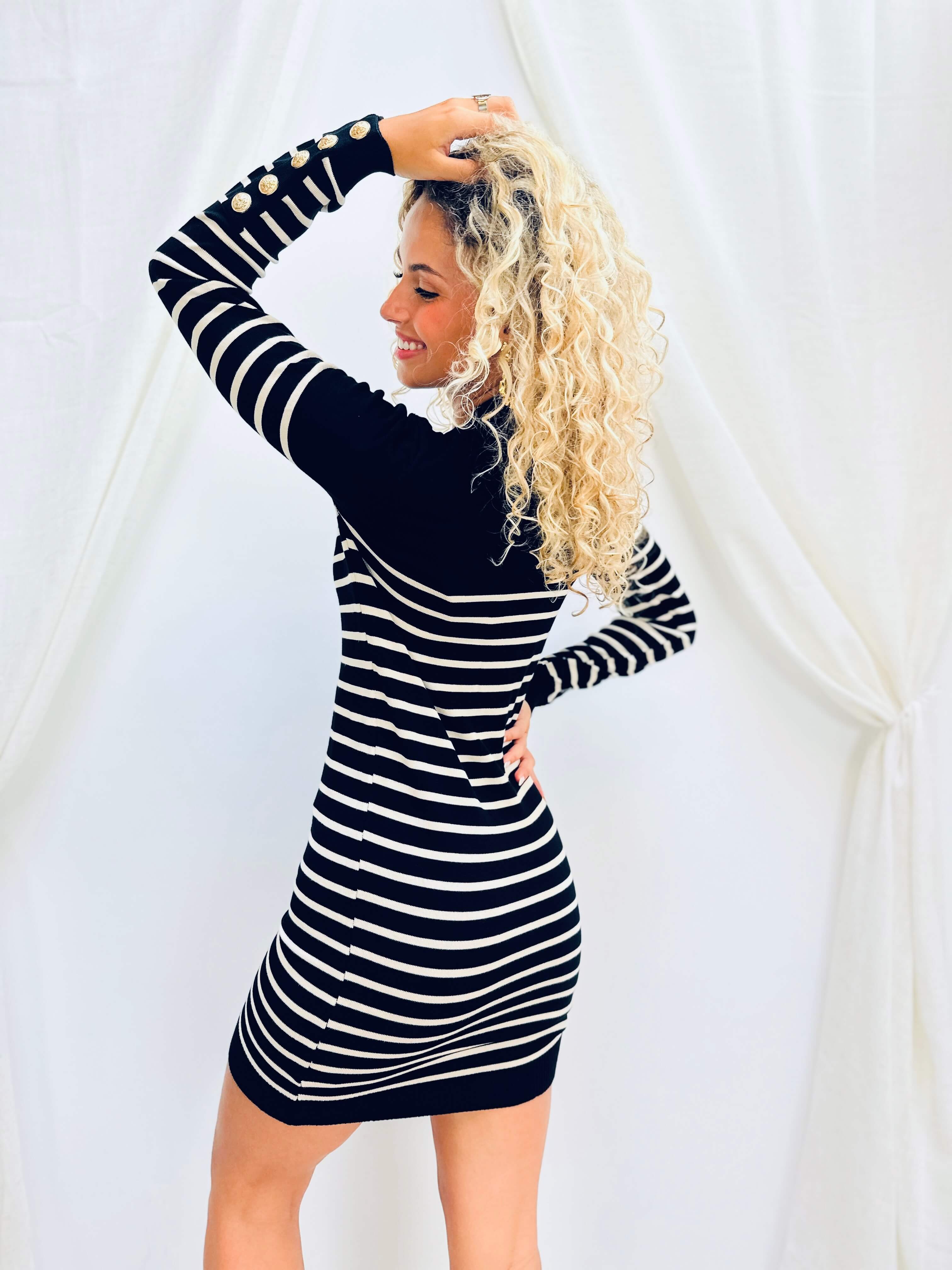 Robe pull noir - LOLA
