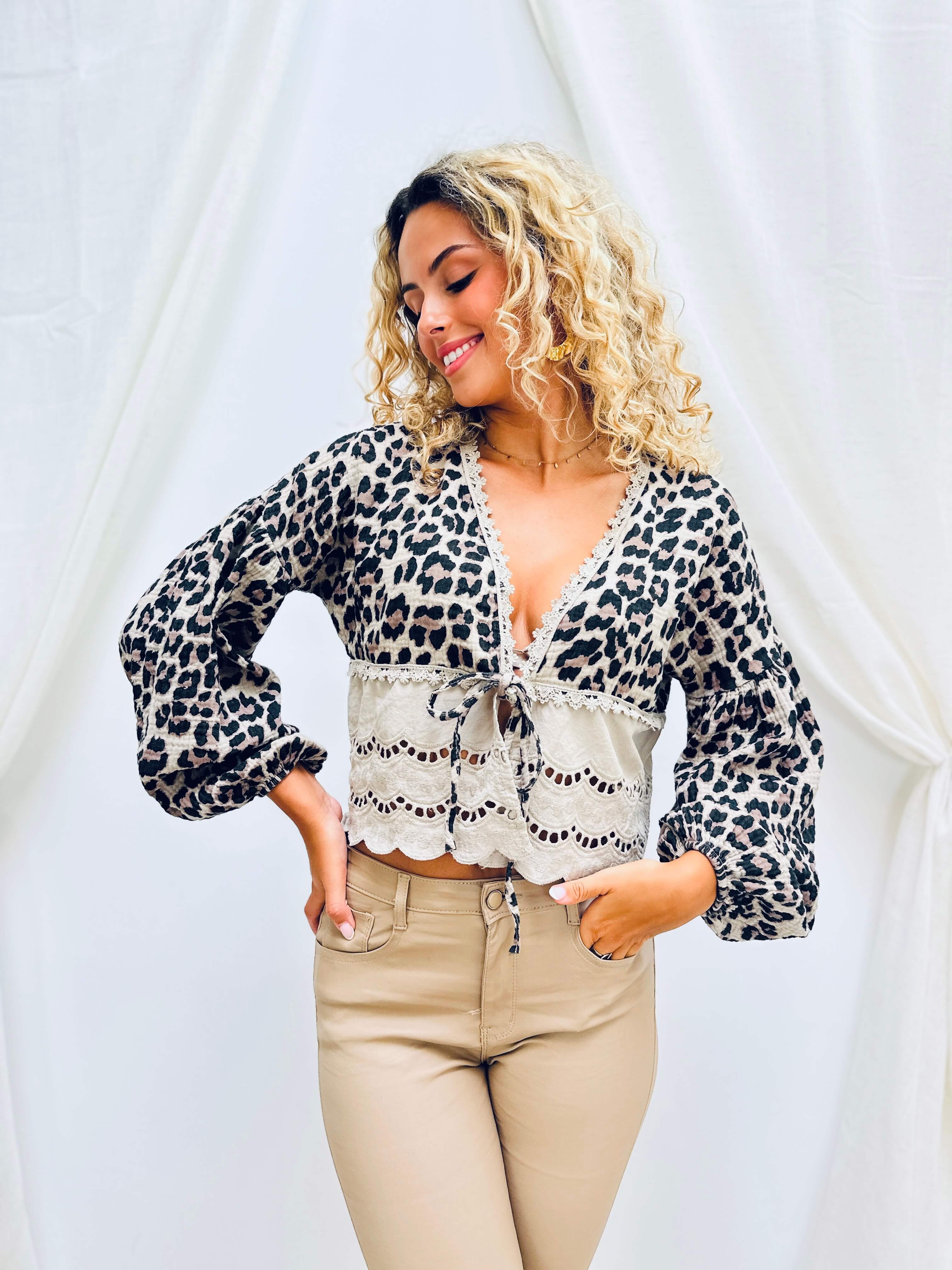 Blouse - LEO