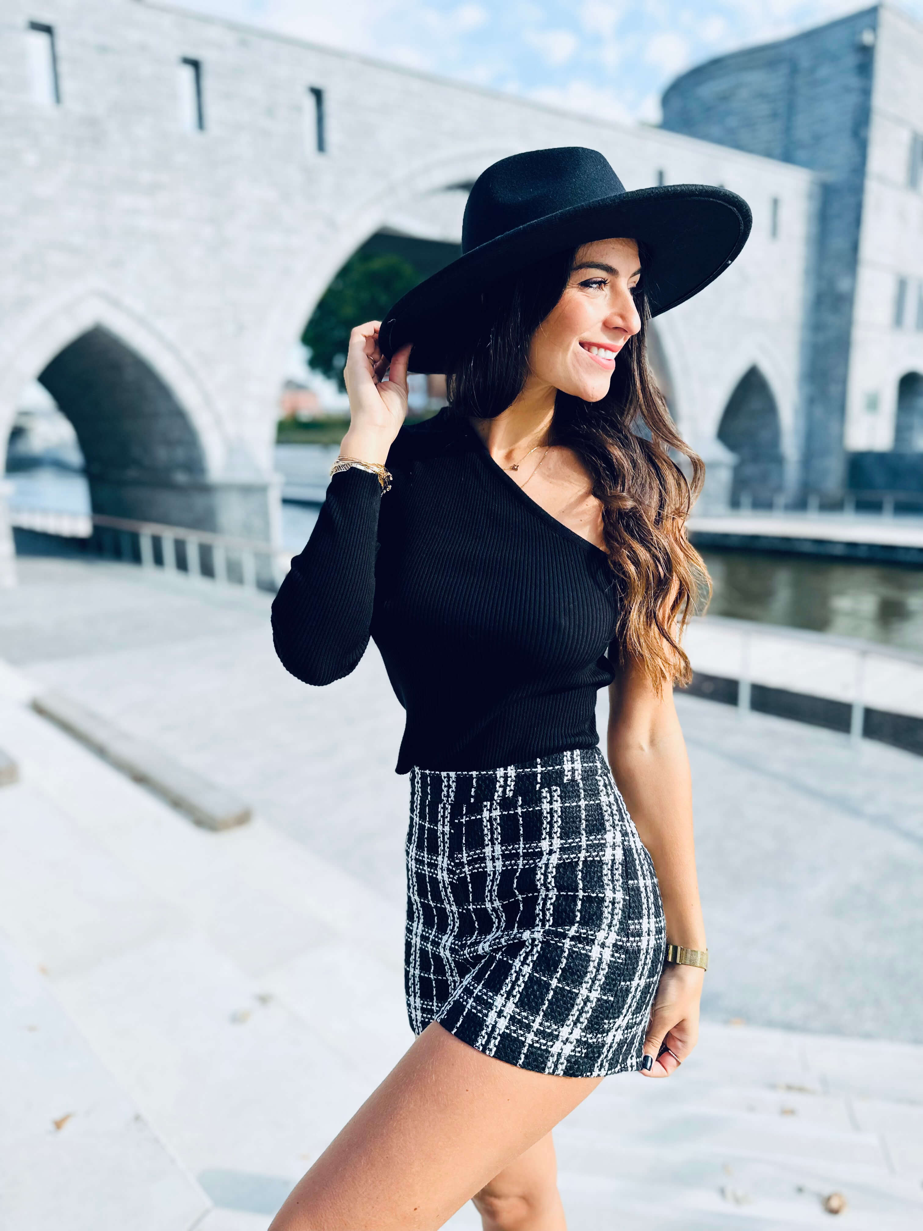 Short - AURORE