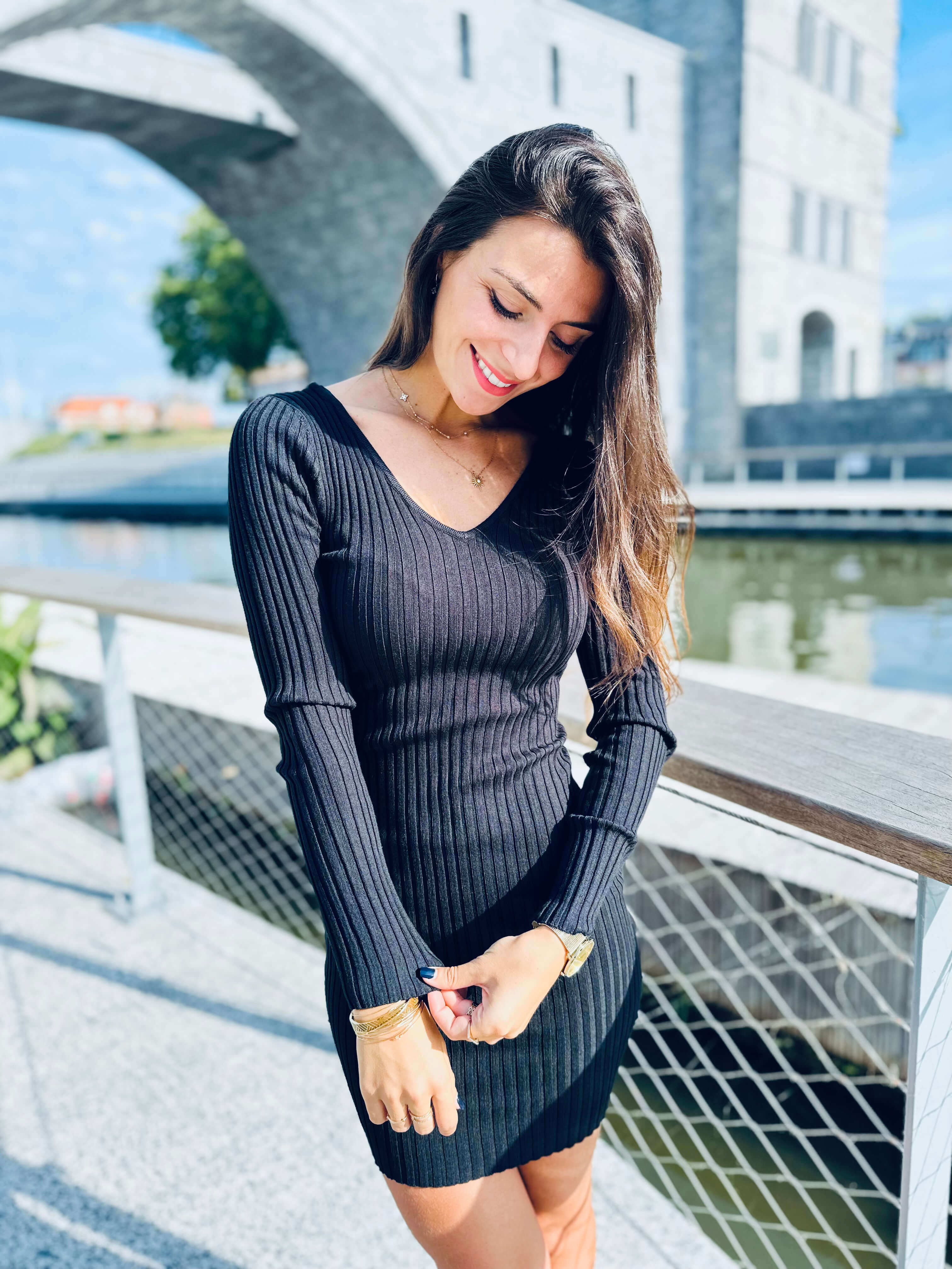 Robe pull noir - JADE