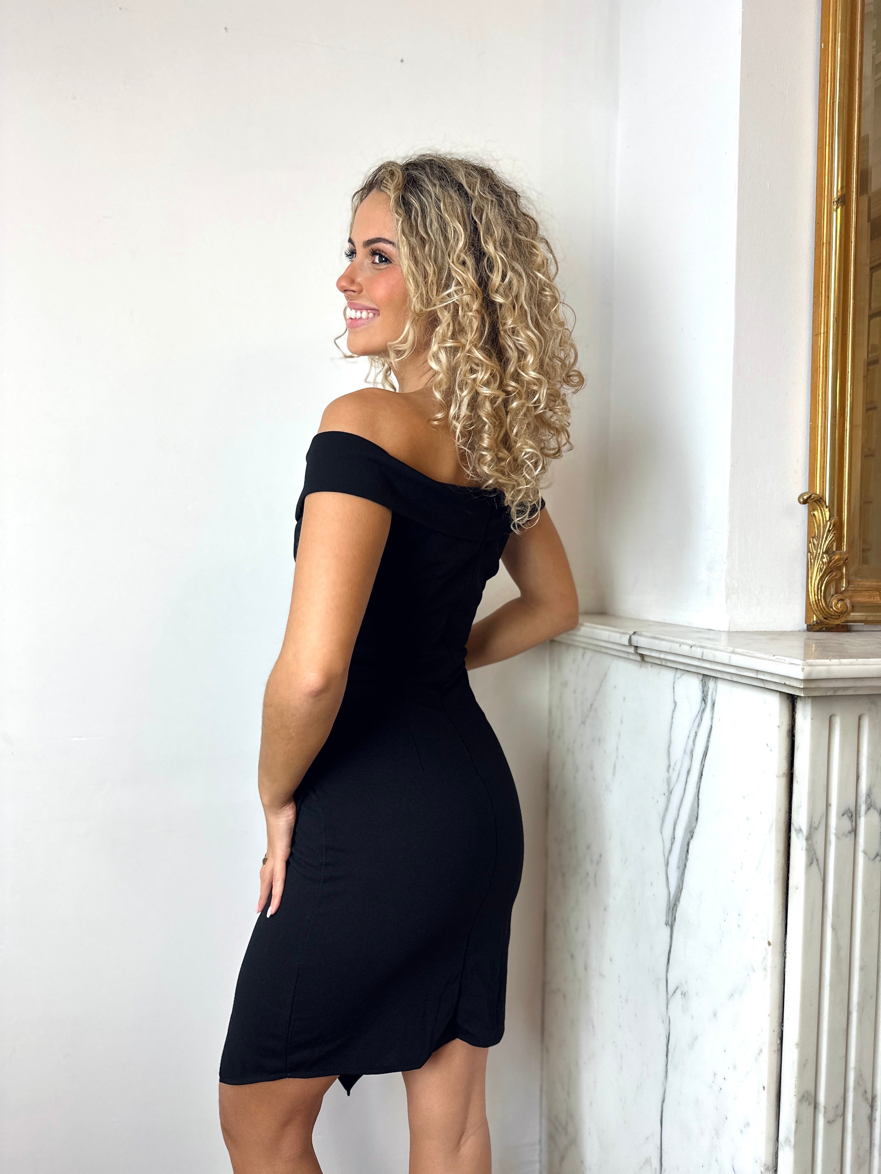 Vestido negro - JESS