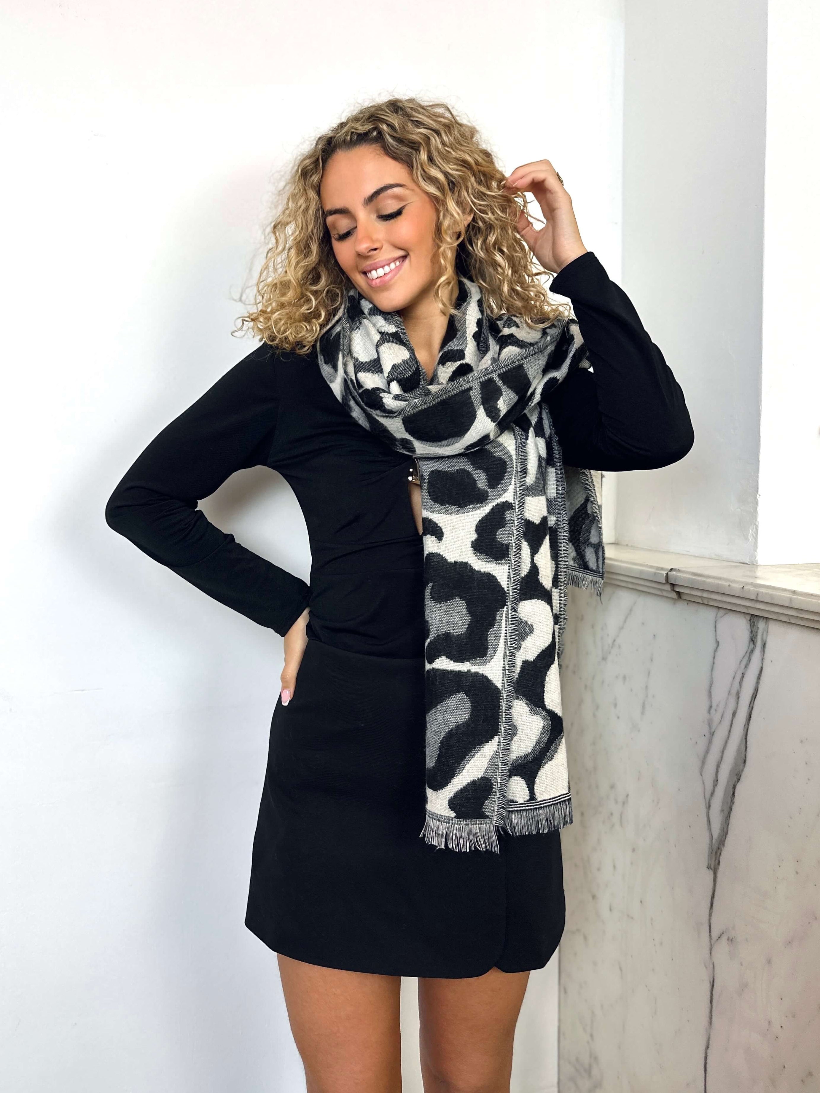 Echarpe leopard noir - LOUNA