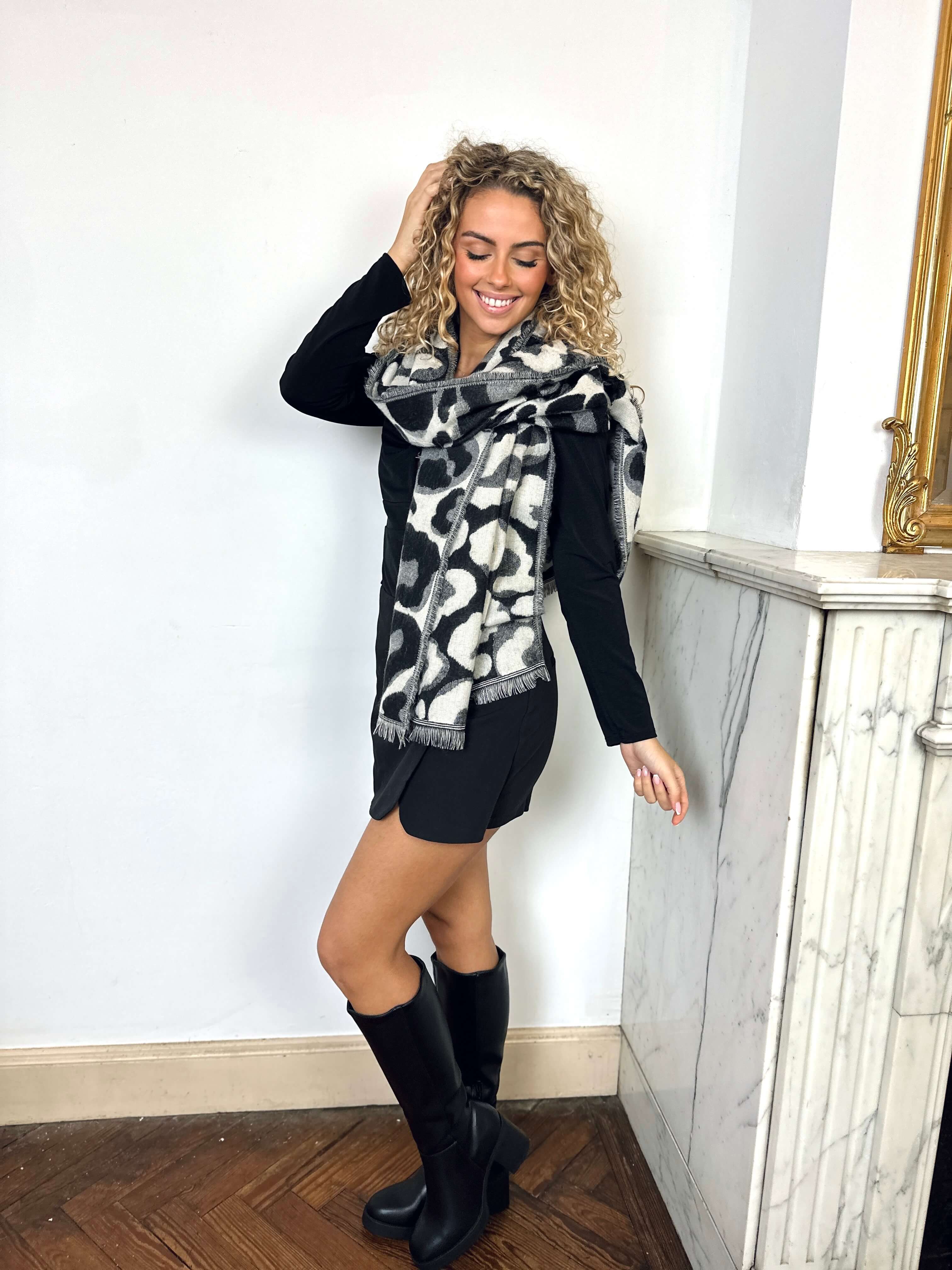 Echarpe leopard noir - LOUNA