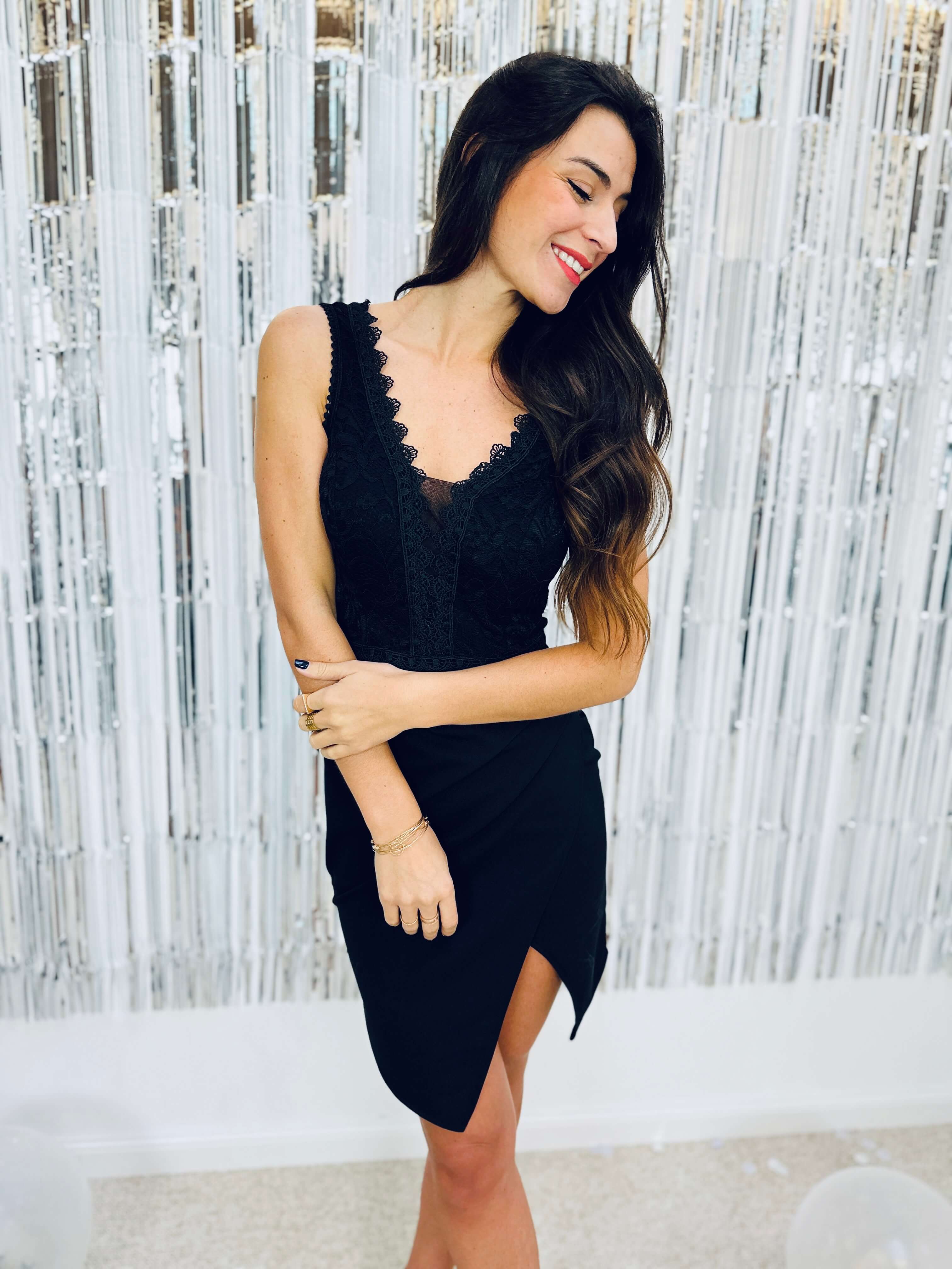 Robe noir - VICTORIA