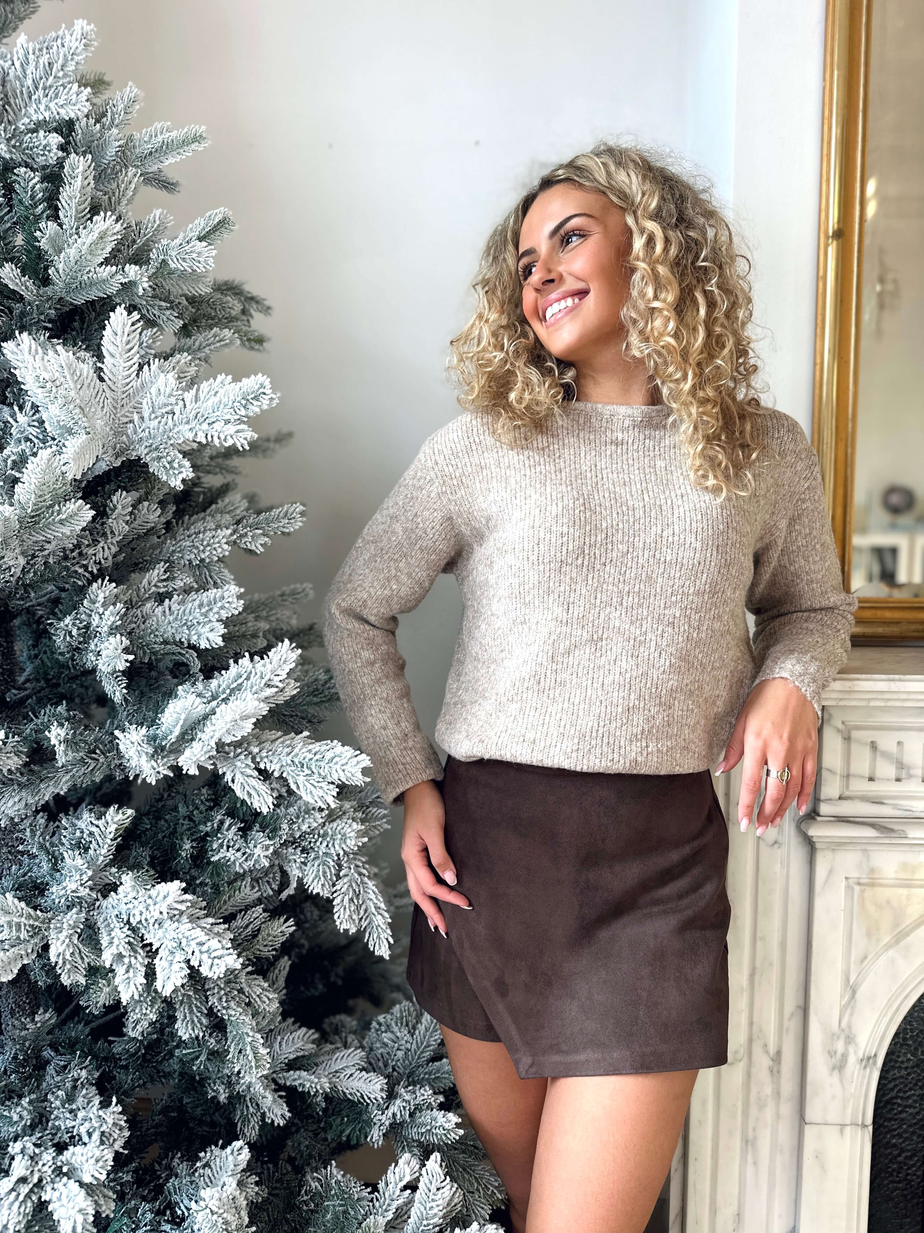 Pull à noeud dans le dos - EMMA