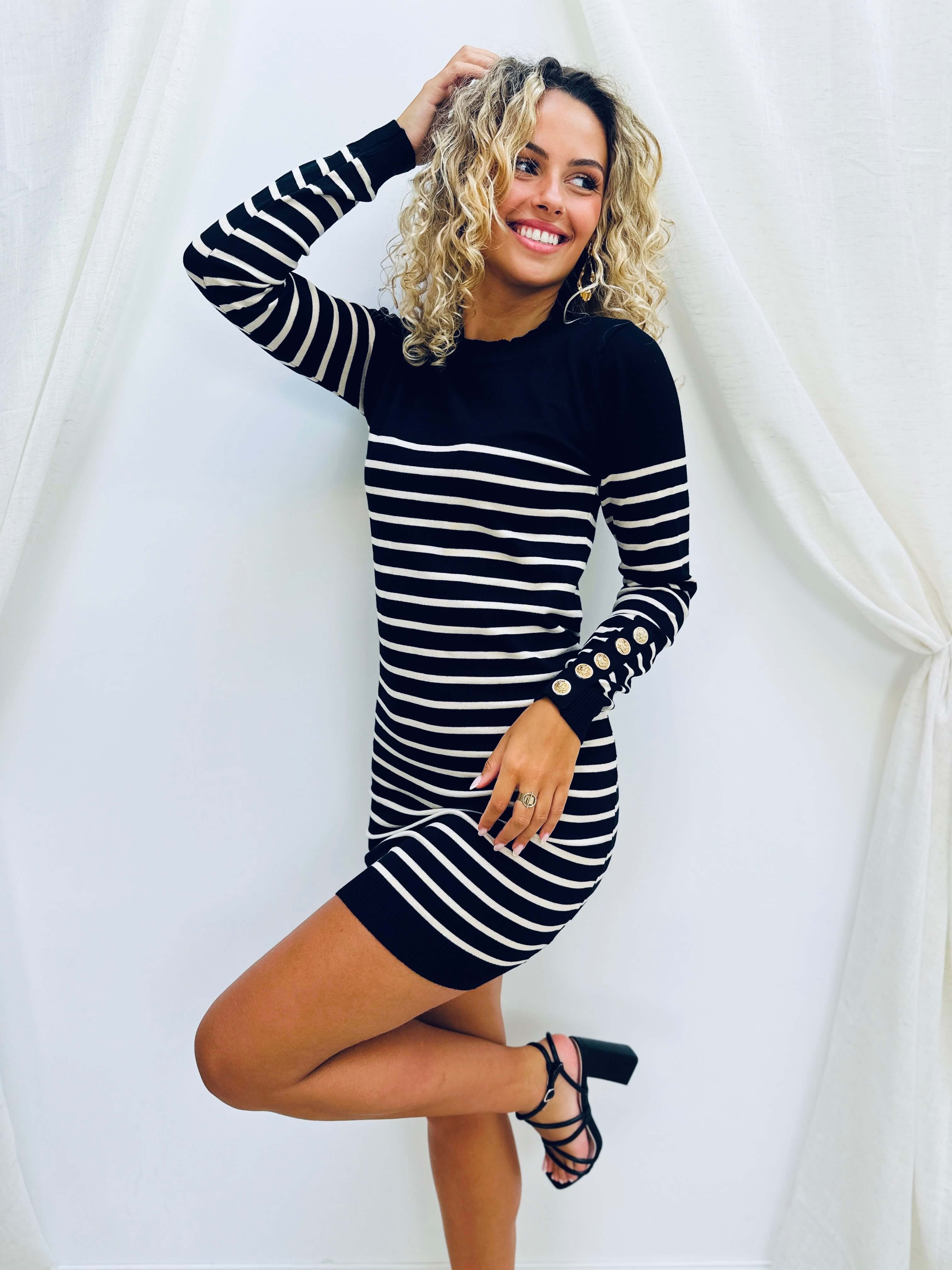 Robe pull noir - LOLA