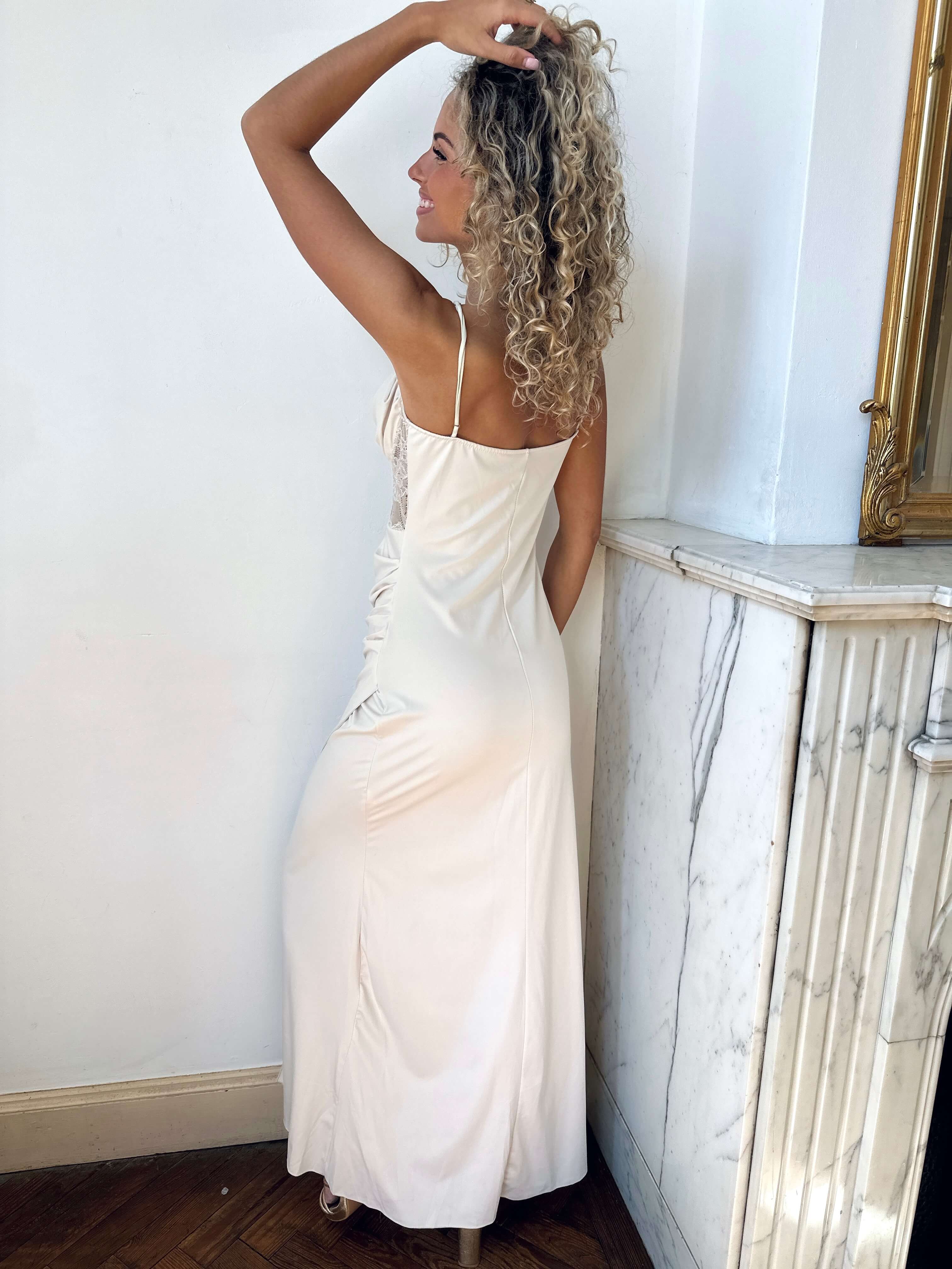 Robe créme - CHLOE