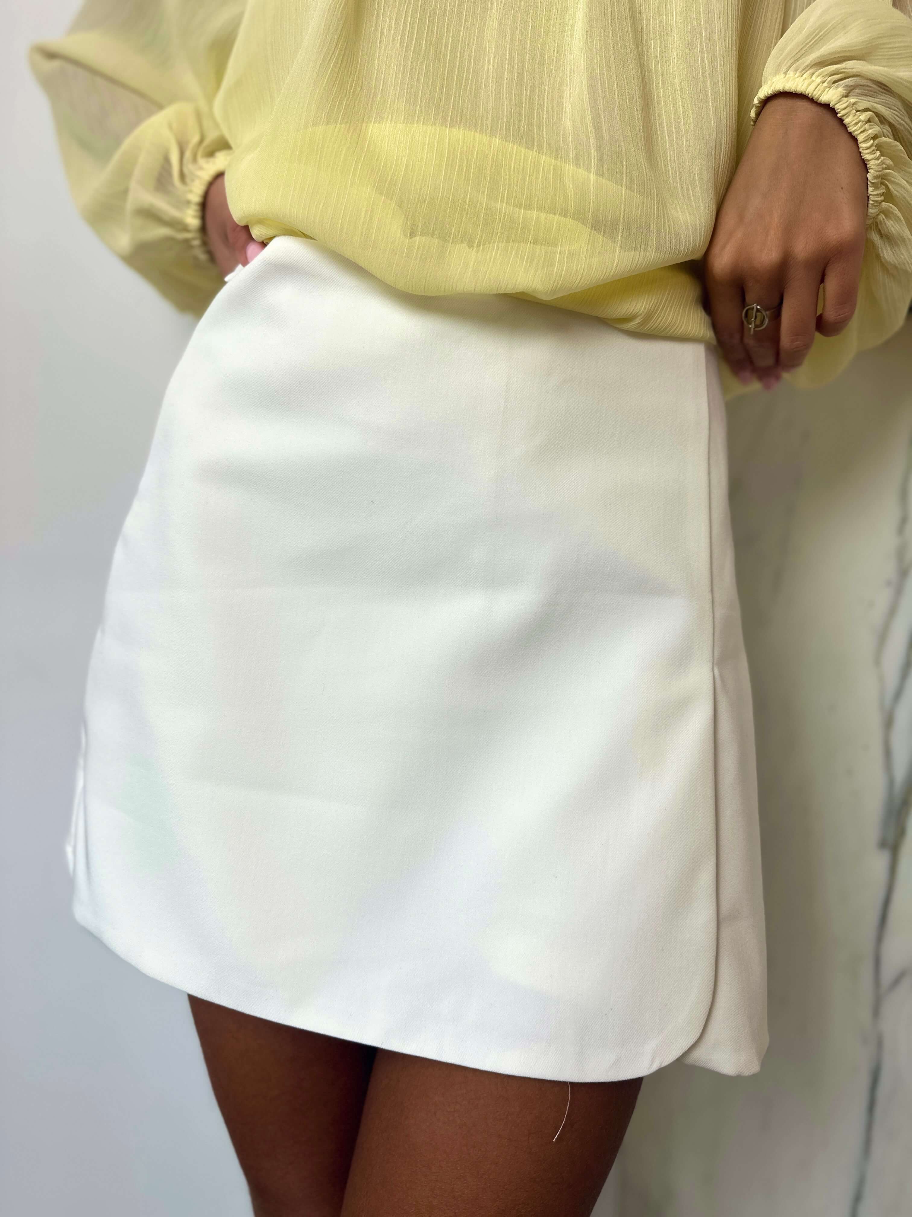Jupe short blanche - EMILIE