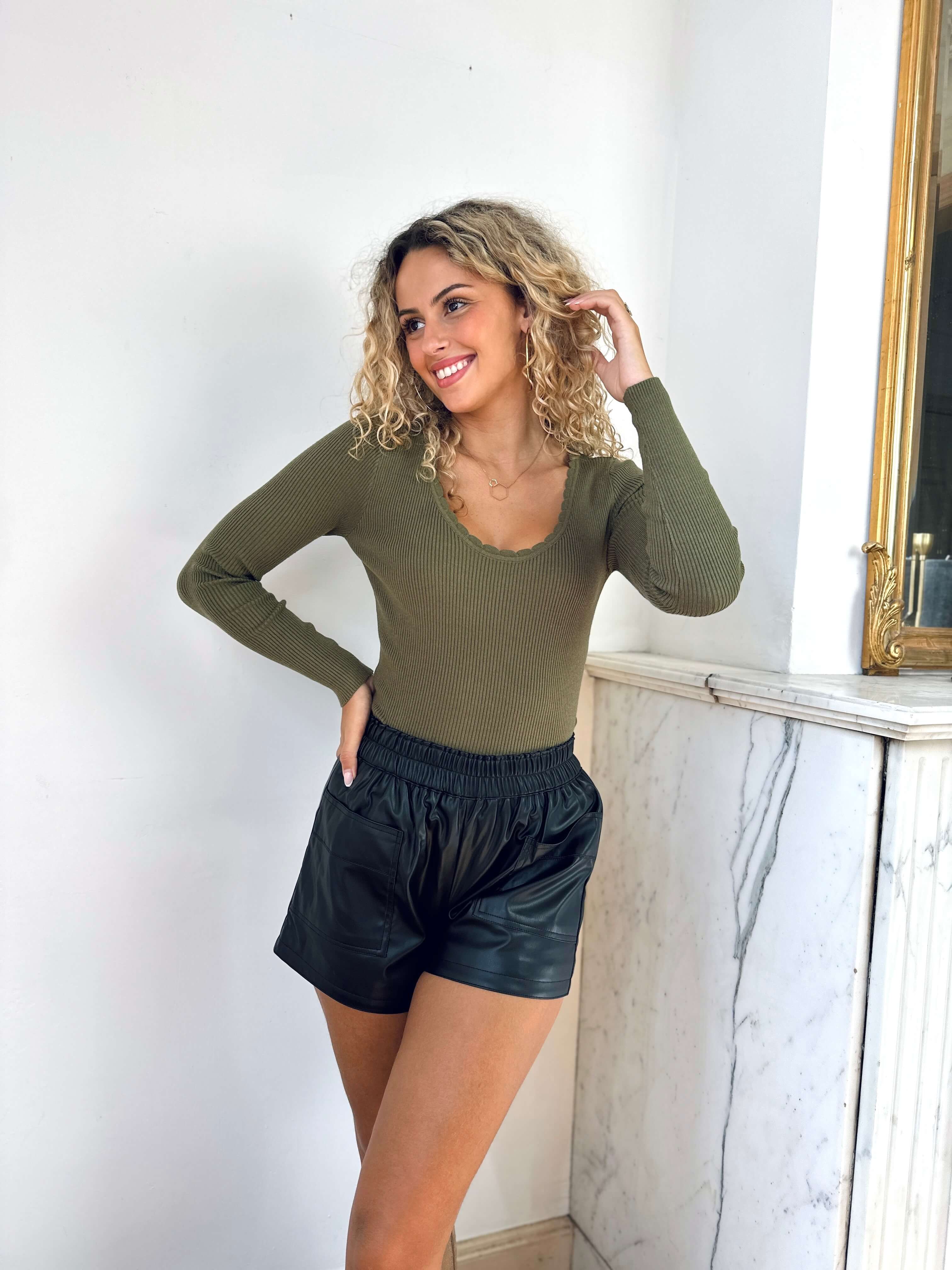 Pull kaki - JADE