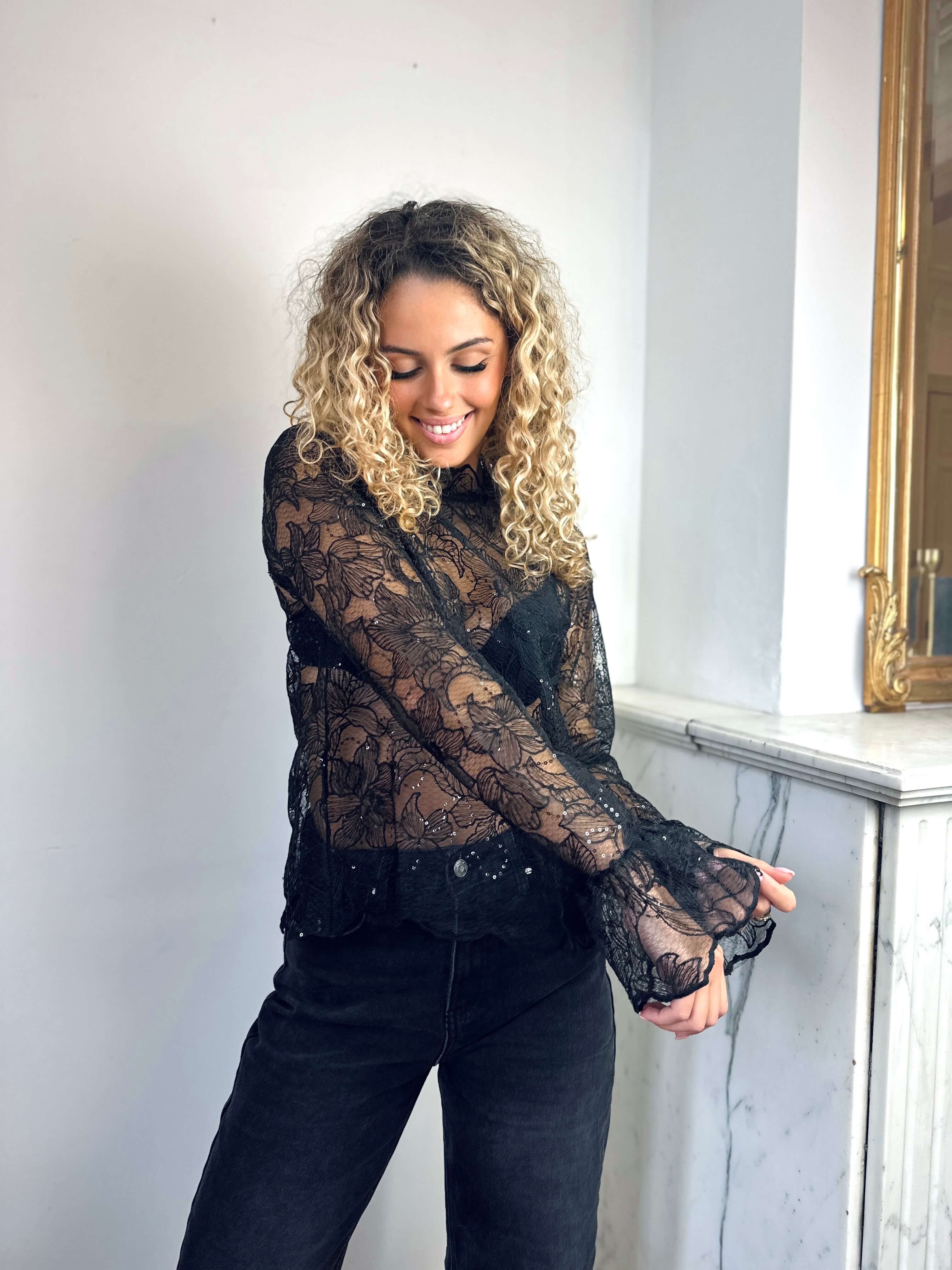Blouse transparente en dentelle - ZOE